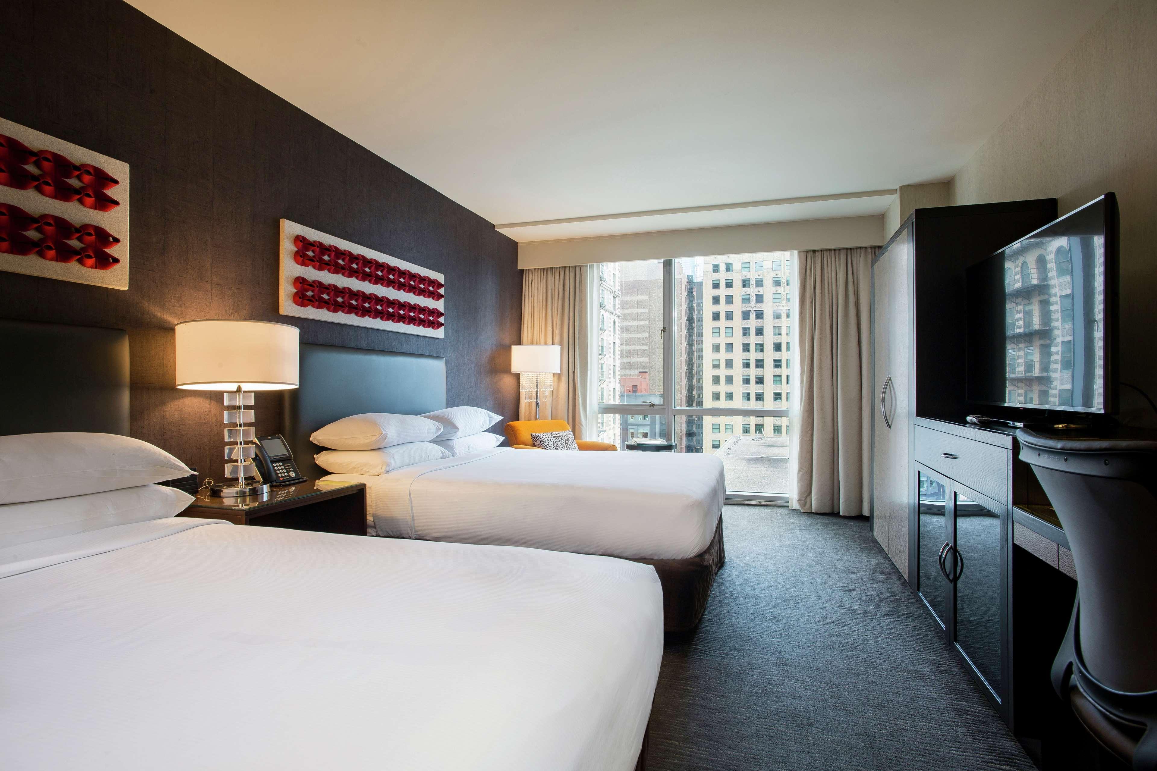 Thewit Chicago, A Hilton Hotel Zewnętrze zdjęcie