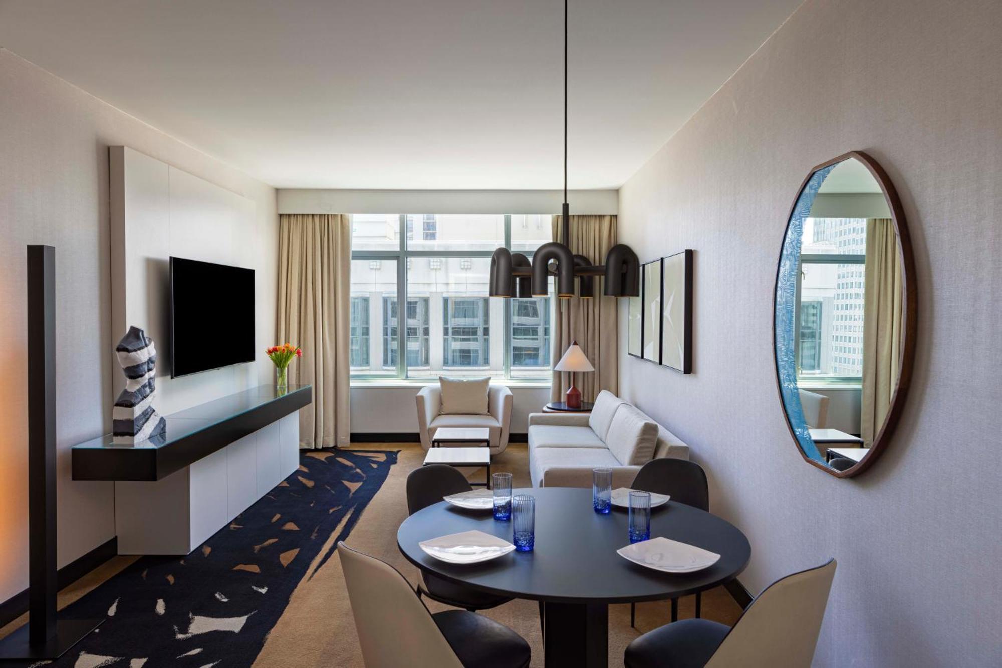 Thewit Chicago, A Hilton Hotel Zewnętrze zdjęcie